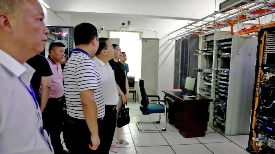中国广电湖南有线邵阳县网络公司5G旗舰营业厅揭牌 开启智慧生活新篇章